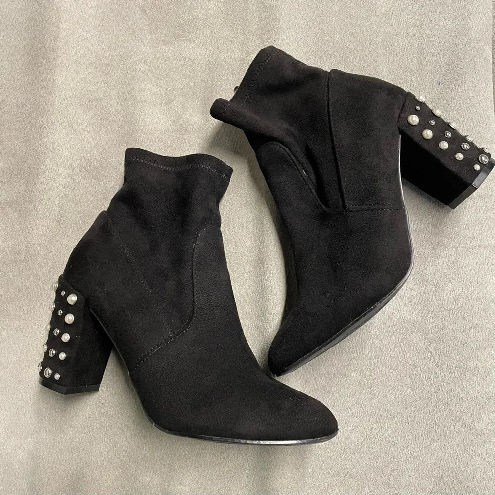 Steve Madden Haleb Sock Bootie w Pearl Studded Heel